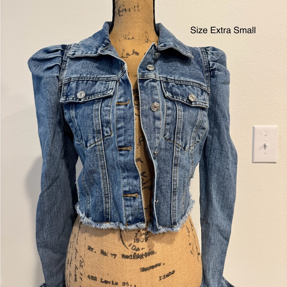 Denim Cropped puff shoulder Jacket